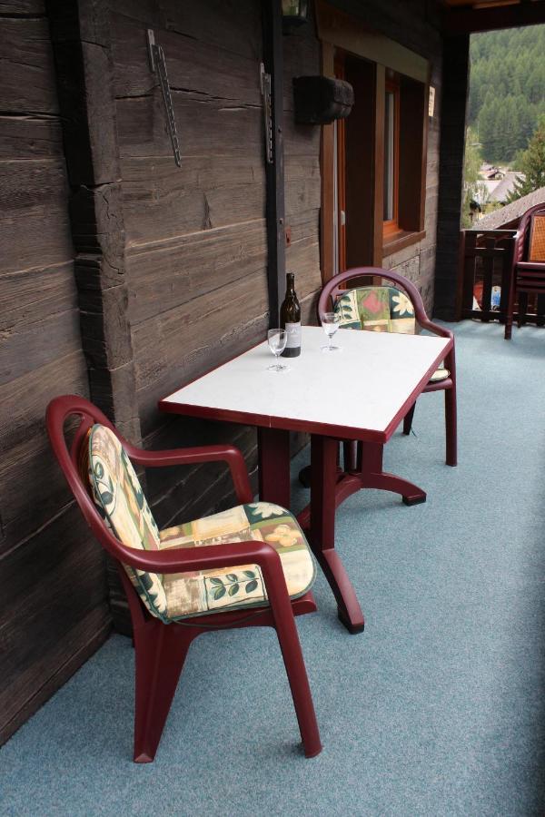 Chalet Aroleid Zermatt By Inspiringplaces Zermatt Ruang foto